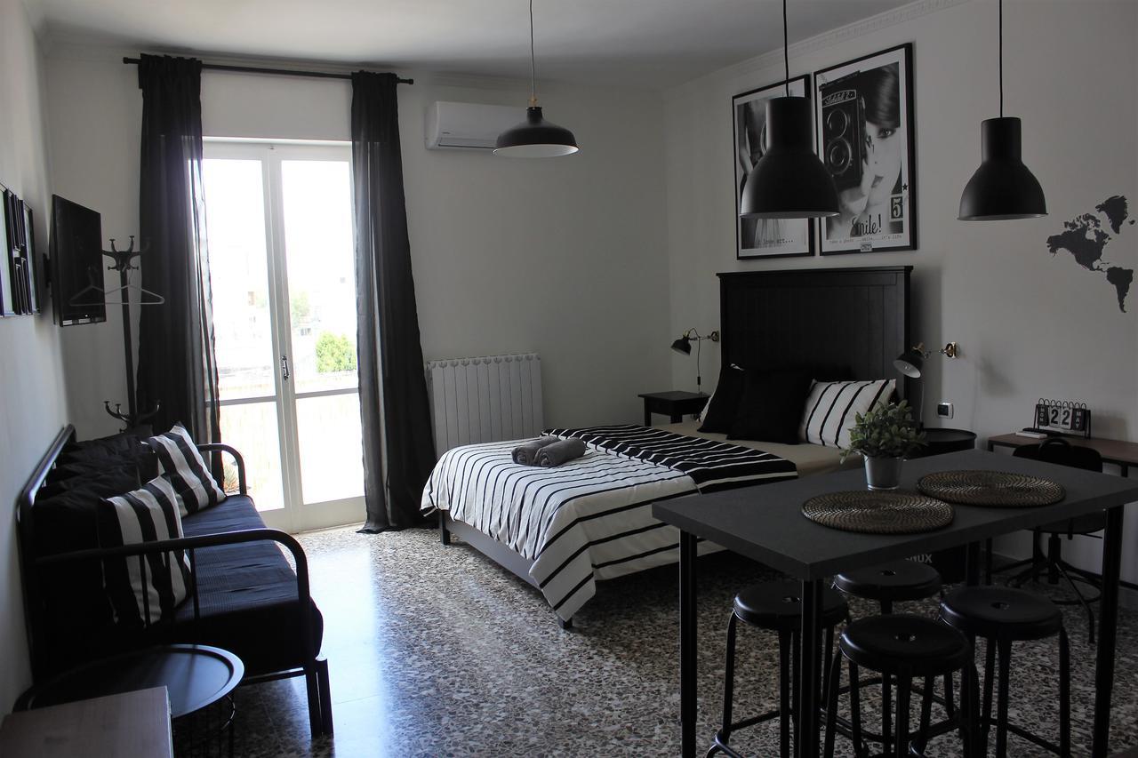 Wanderlust B And B Lecce Eksteriør billede